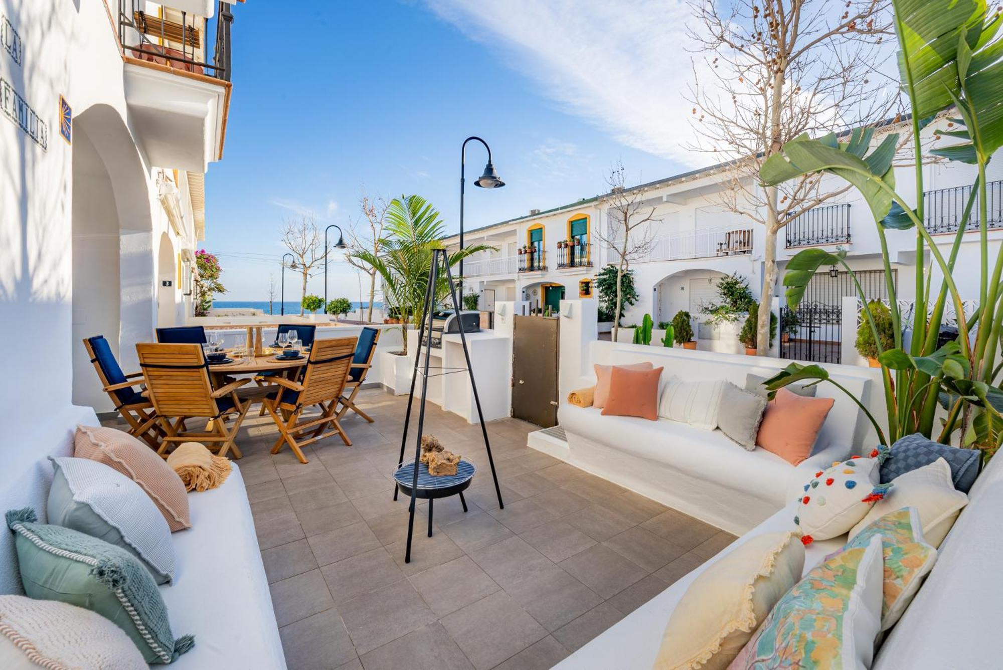 לה קאלה דה מיחאס La Familia Beach House La Cala מראה חיצוני תמונה