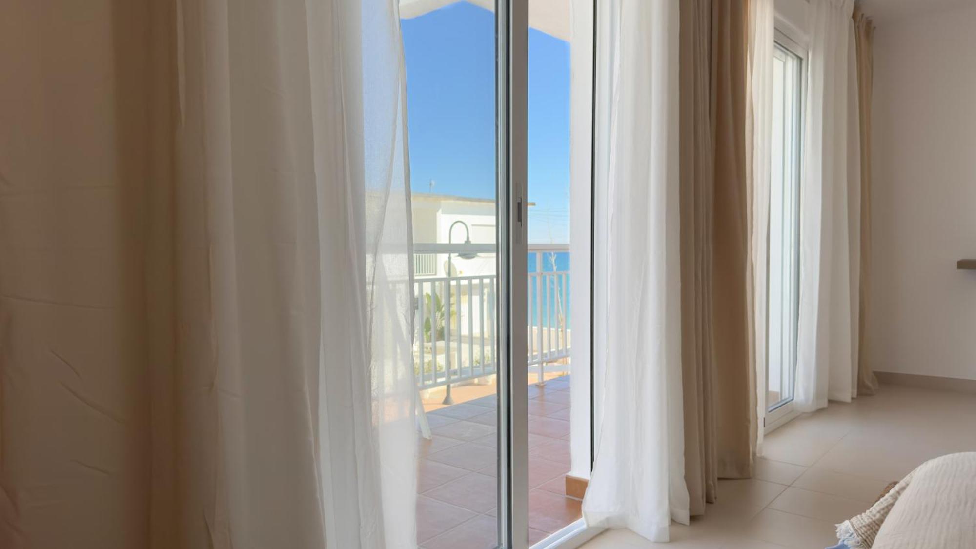 לה קאלה דה מיחאס La Familia Beach House La Cala חדר תמונה